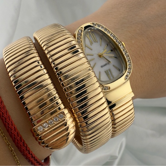 None Accessories - Serpentine Serpent Snake Classic Gold Color Women's Watch White Statement
